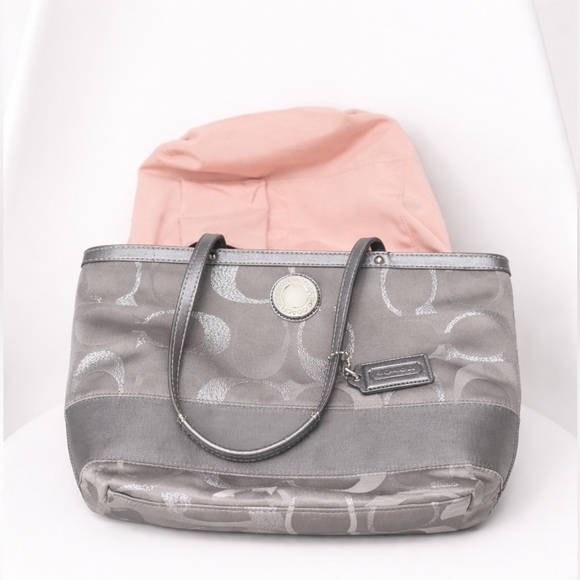 Coach Signature Gallery Tote | Metallic Silver Canvas | Y2K Vintage Aesthetic - Picture 6 of 7